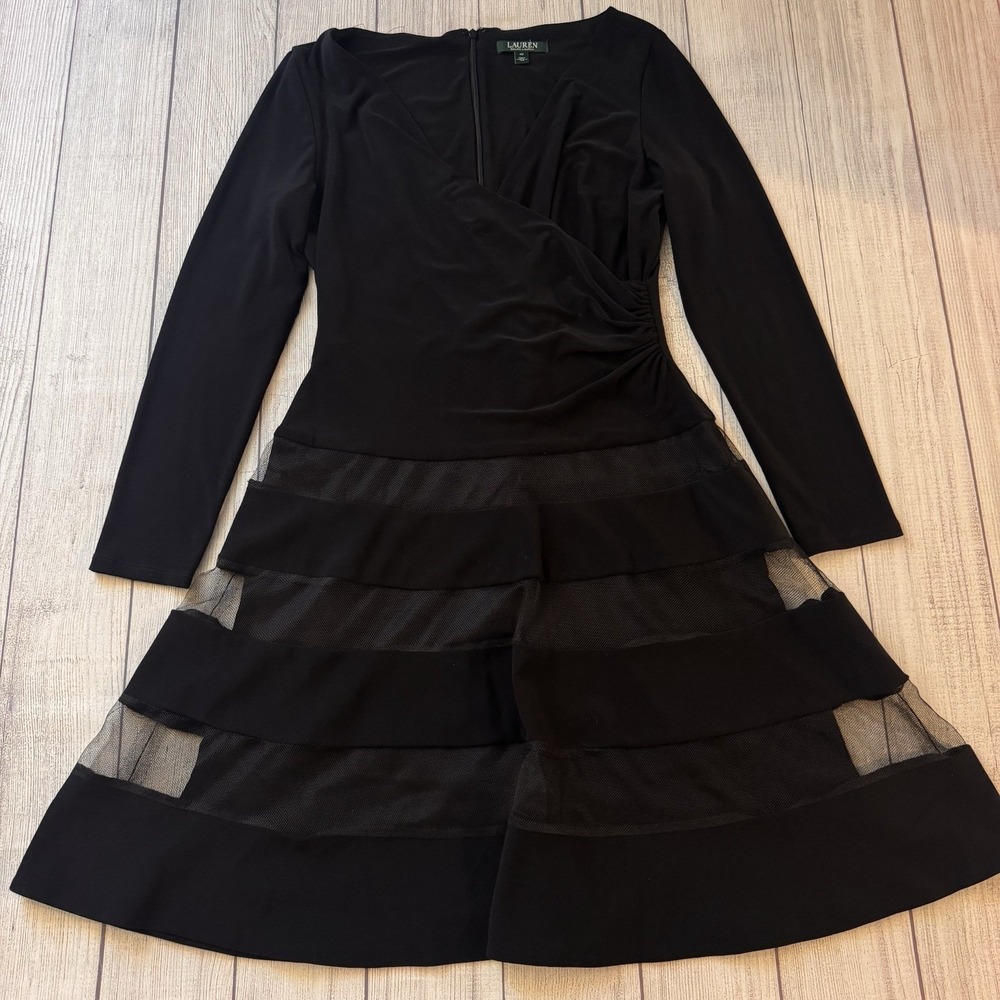 LAUREN RALPH LAUREN Women's V-neck Mesh Inset Cocktail Fit & Flare Dress Size 10